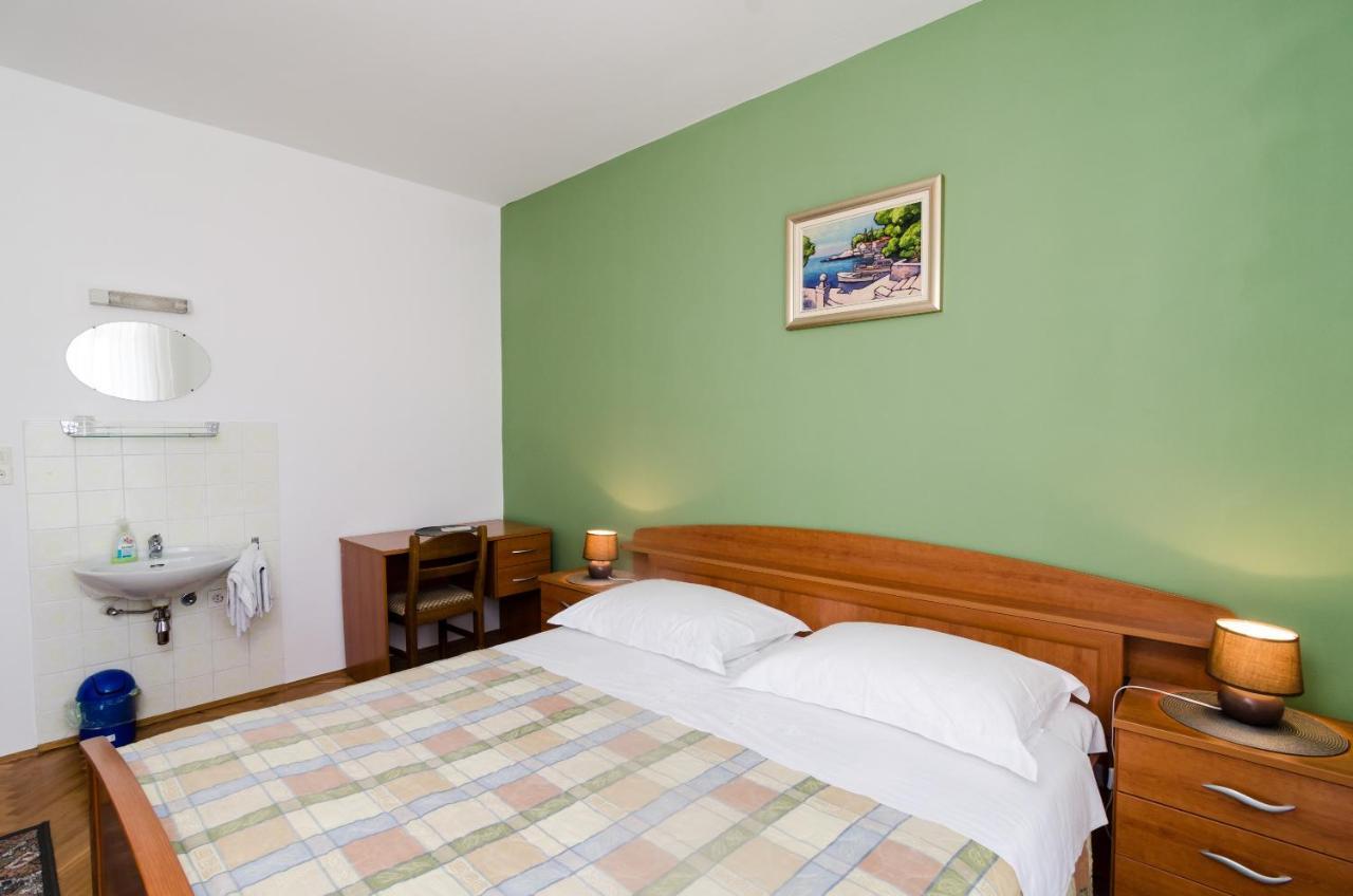 Guesthouse Moretic Орашац Екстериор снимка