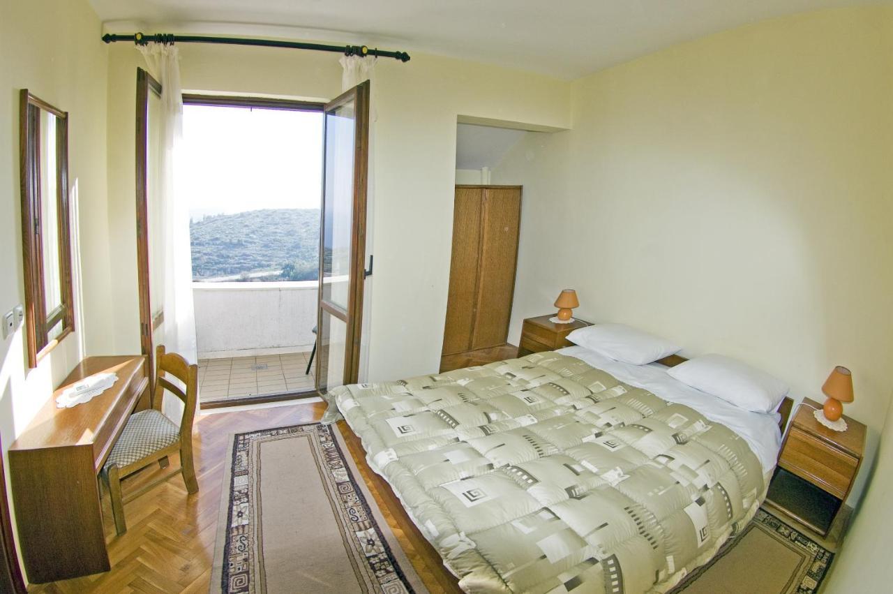 Guesthouse Moretic Орашац Екстериор снимка