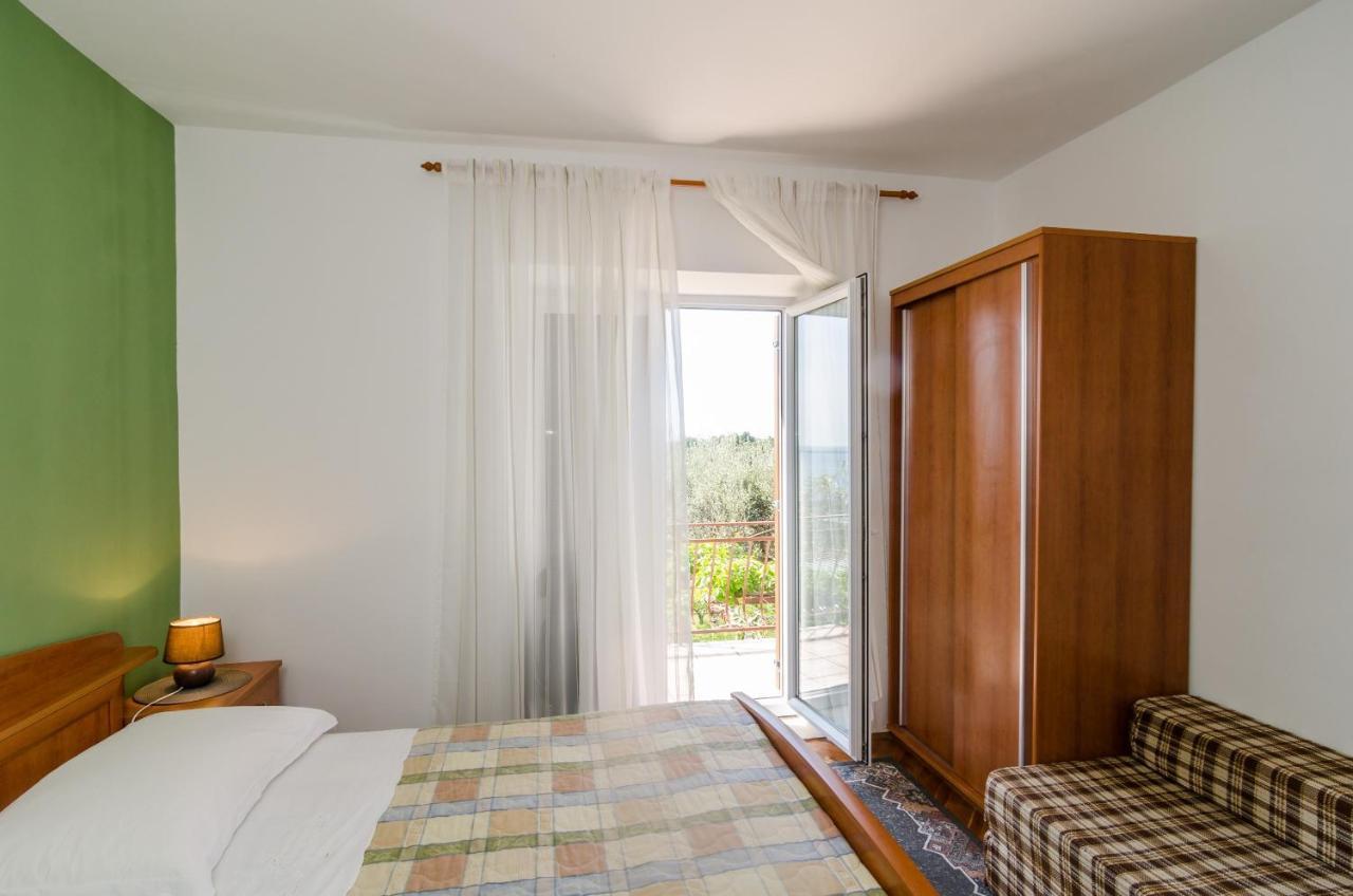 Guesthouse Moretic Орашац Екстериор снимка