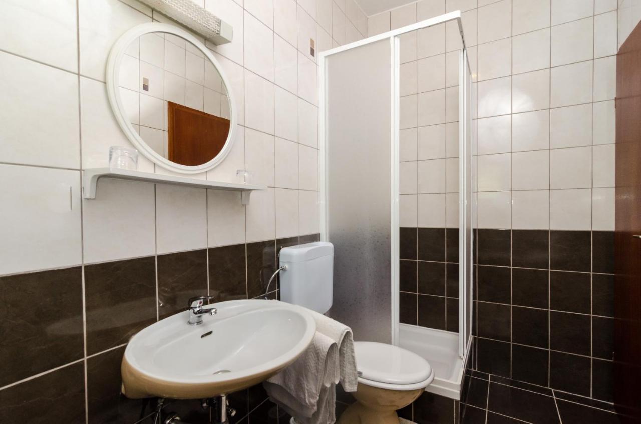 Guesthouse Moretic Орашац Екстериор снимка