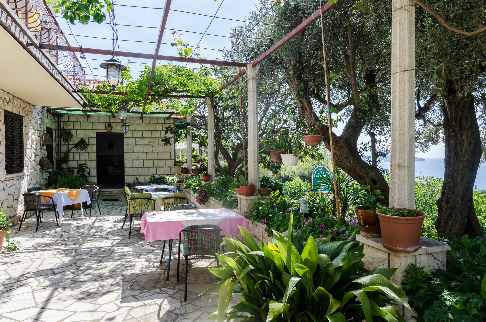 Guesthouse Moretic Орашац Екстериор снимка